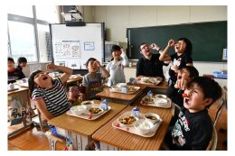 1. 安心して結婚・出産・子育てできる環境づくり、将来を担う「さがえっこ」の育成に関する事業